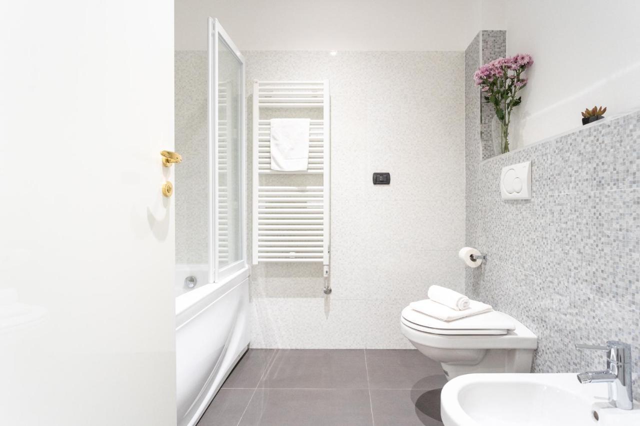 White Flat In Como City Center By Rent All Como Bagian luar foto