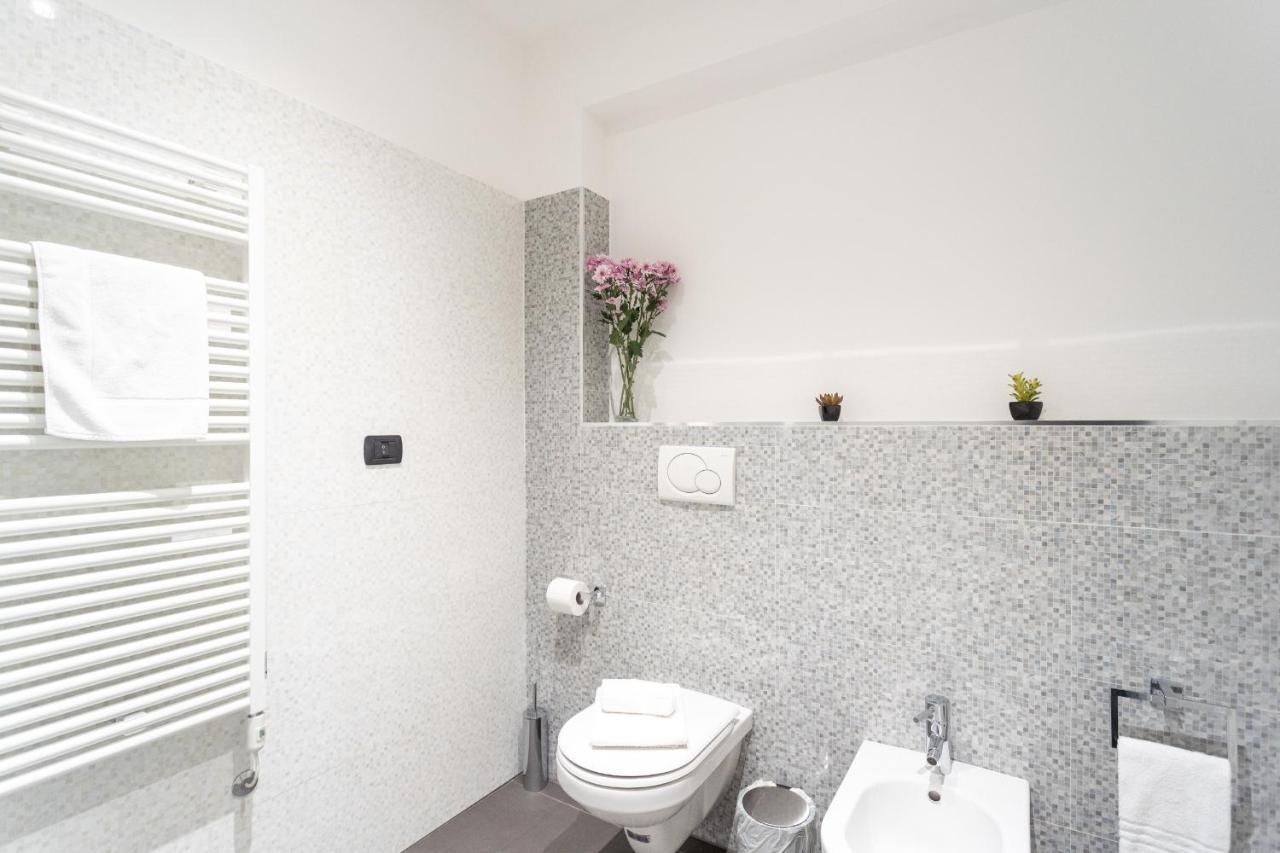 White Flat In Como City Center By Rent All Como Bagian luar foto