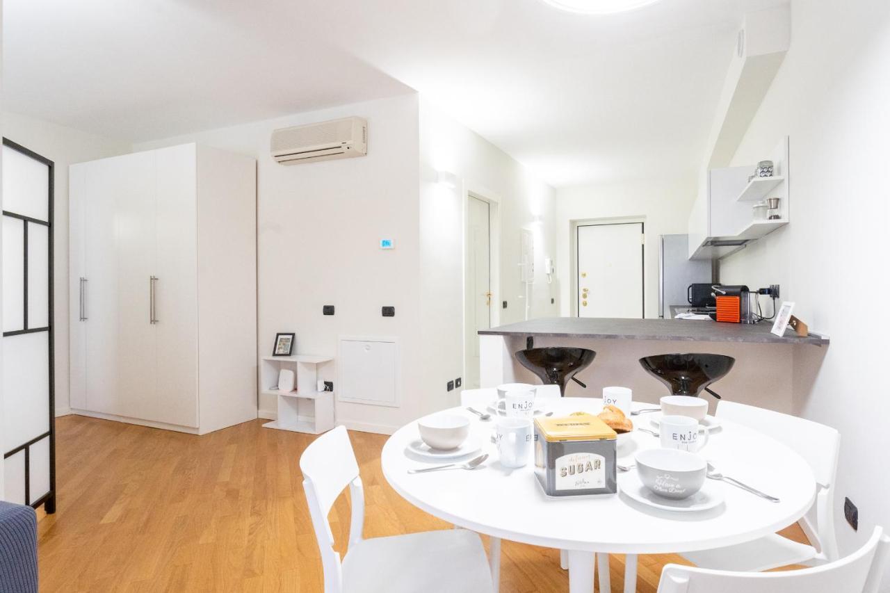 White Flat In Como City Center By Rent All Como Bagian luar foto